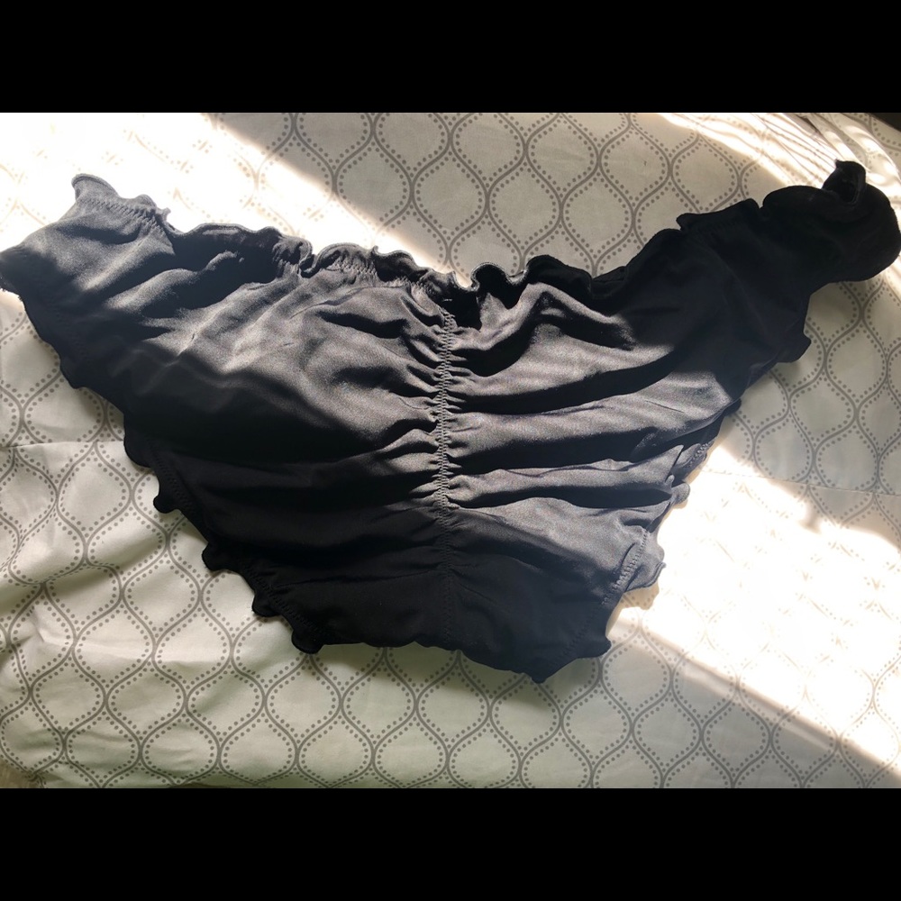 Victoria’s Secret bottoms!
